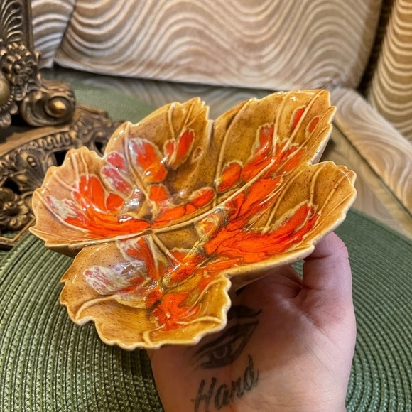 Vintage MCM Santa Anita Leaf Dish Orange Brown Leaf Dish Maple Leaf Dish - Picture 5 of 7